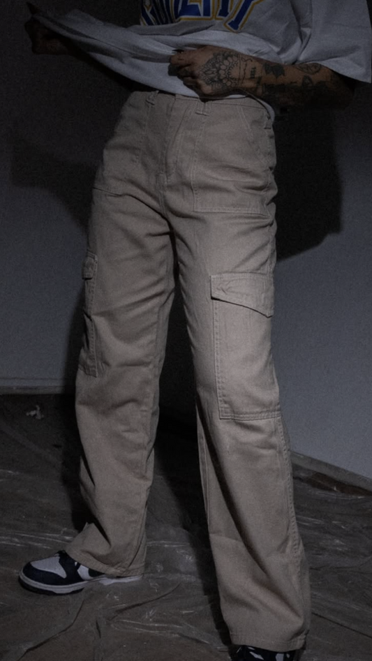 PANTALÓN CARGO BEIGE BY SAROVI