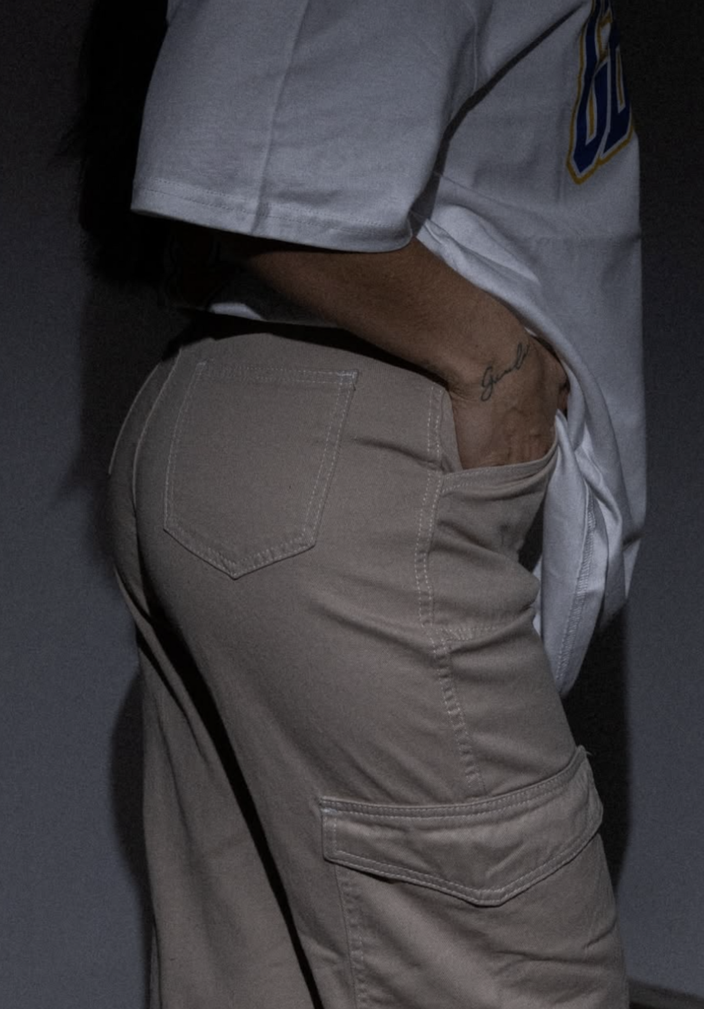PANTALÓN CARGO BEIGE BY SAROVI